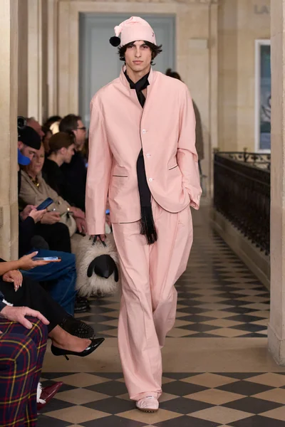 Look 52
